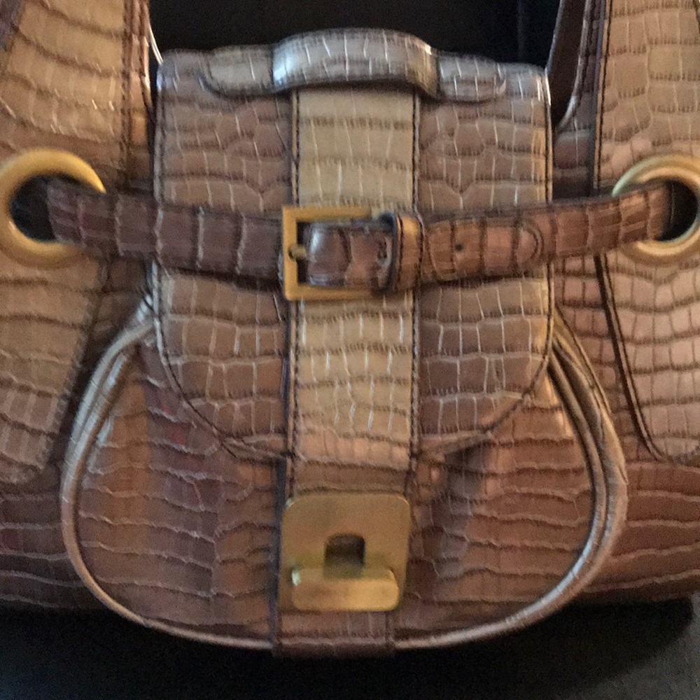 Handbag - Picture 2 of 2